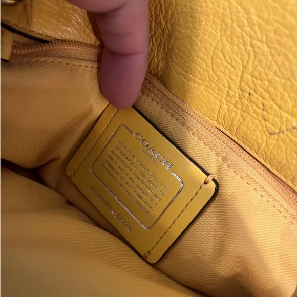 Coach Mercer 24 leather handbag f37779 yellow - Picture 12 of 14